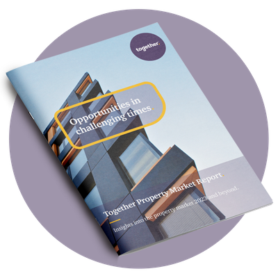 Brochure_Mockup_4