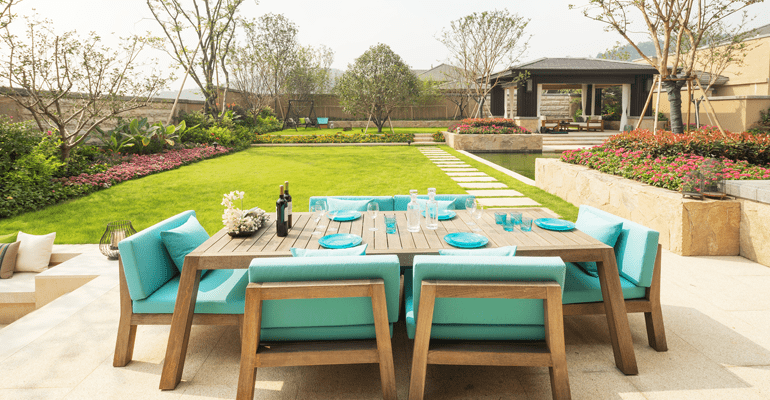 Large modern garden - l