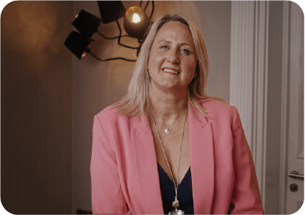 Top Tips for Buying at Auction | Together Blog