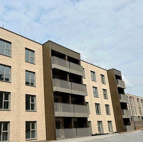 Multi-story new build block of flats.